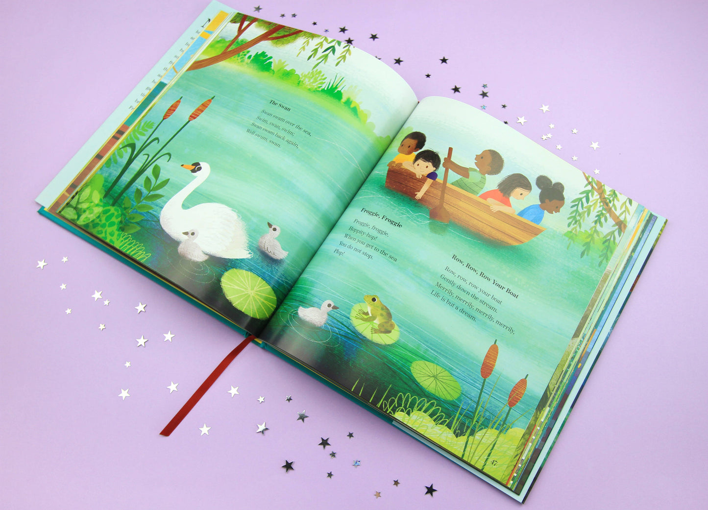 A Treasury of Nursery Rhymes and Poems: Illustrated Gift