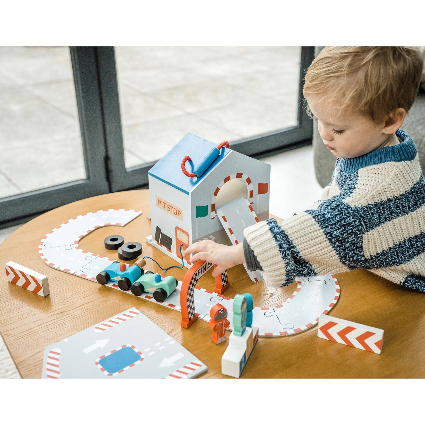 NEW Racing Track Play Set