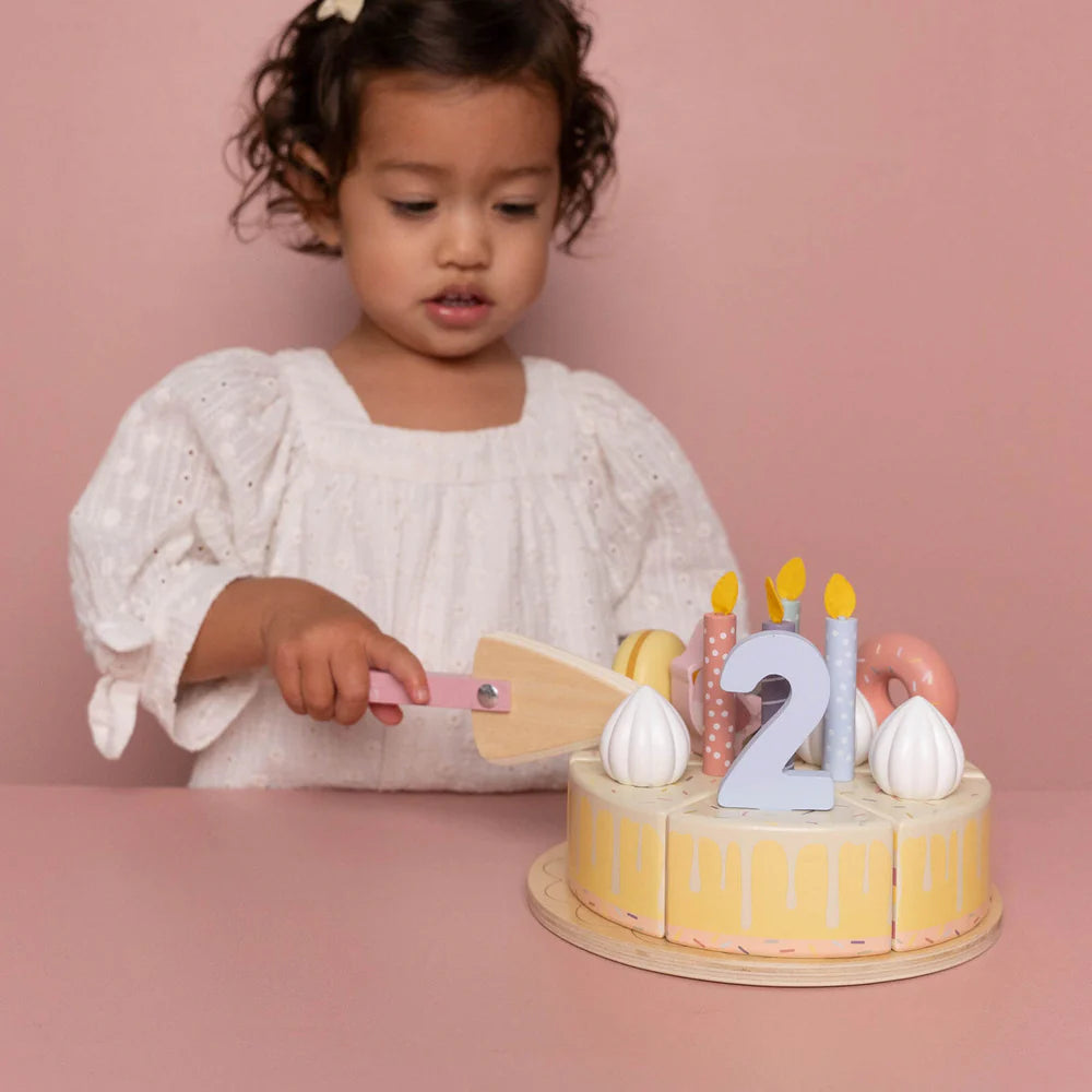 Wooden birthday cake FSC - pink